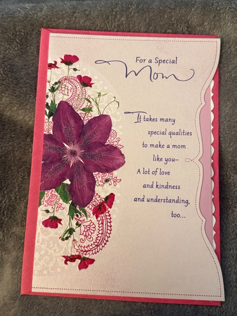 🌻 Bundle of 2 Hallmark Happy Birthday Mom Cards